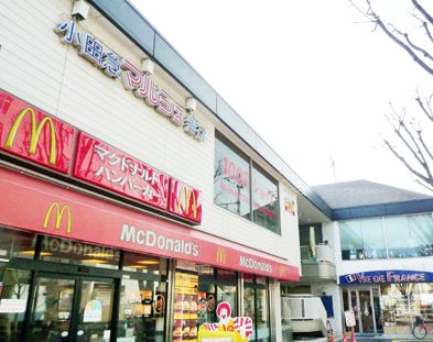 近くのシルクマルシェ善行店まで513m（徒歩7分）