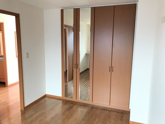 ベッドルーム
