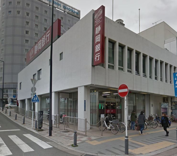 近くの静岡銀行 辻堂支店まで1,140m（徒歩15分）