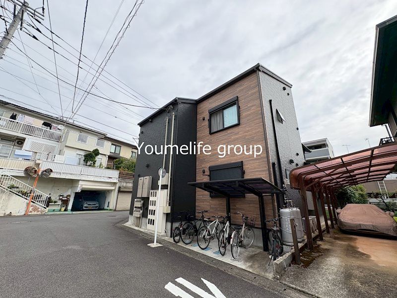 近くのローソン 伊勢原千津店まで233m（徒歩3分）