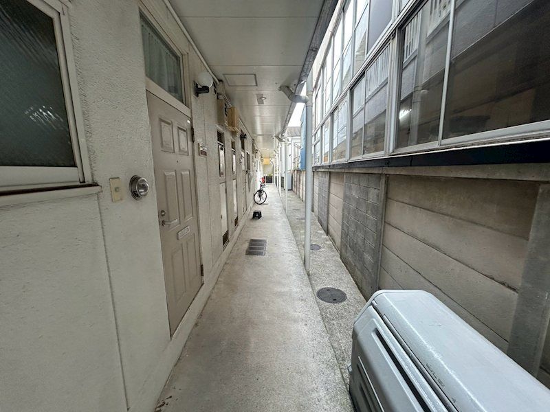 近くのローソンストア100 藤沢橋店まで983m(徒歩13分)