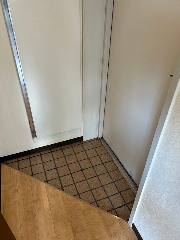 近くのファミリーマート 厚木旭町四丁目店まで332m（徒歩5分）