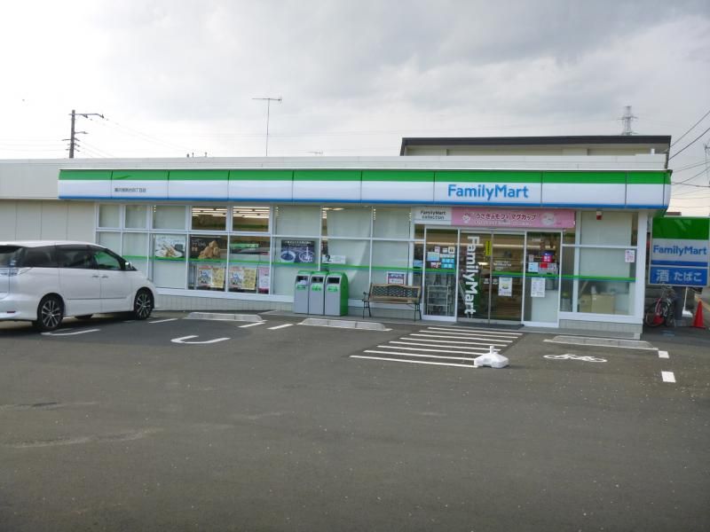 近くのファミリーマート 藤沢湘南台四丁目店まで367m(徒歩5分)