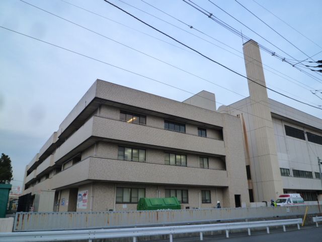 近くの厚木市立病院まで871m(徒歩11分)