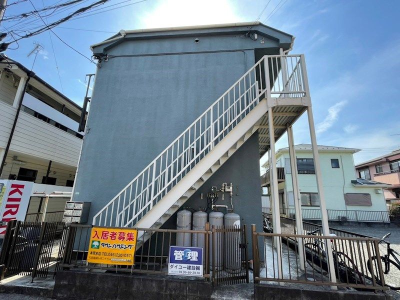 クレストコート厚木の外観画像