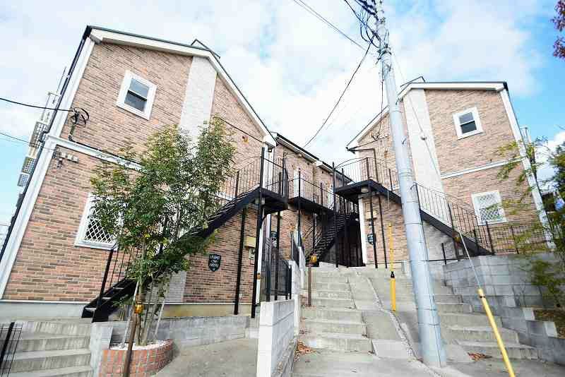 ハーミットクラブハウスヒルズ戸塚A棟の外観画像