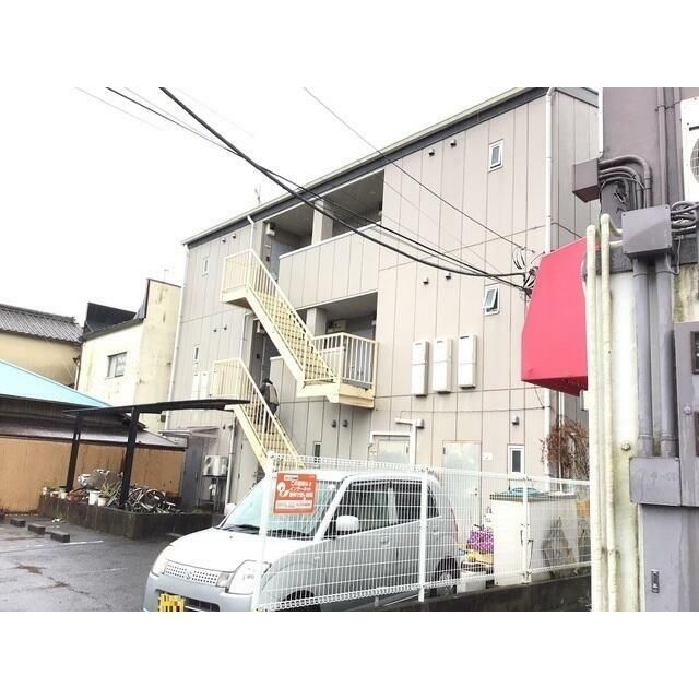 秋澤ビルの外観画像