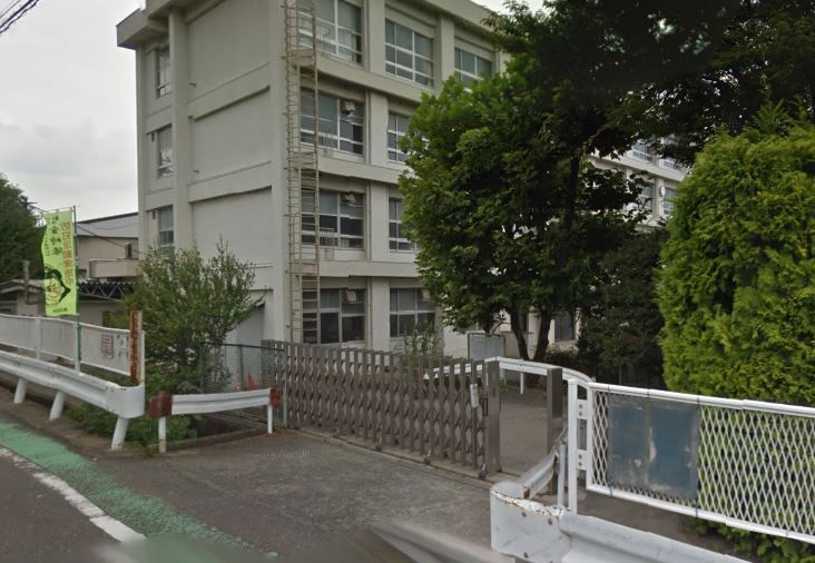 近くの岩原学童保育所まで539m（徒歩7分）