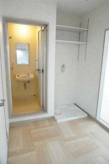 近くのクローバーホスピタルまで1,392m(徒歩18分)