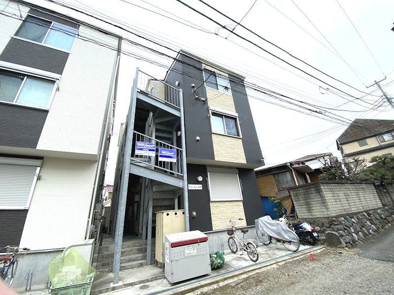 Pinot Noir湘南の外観画像
