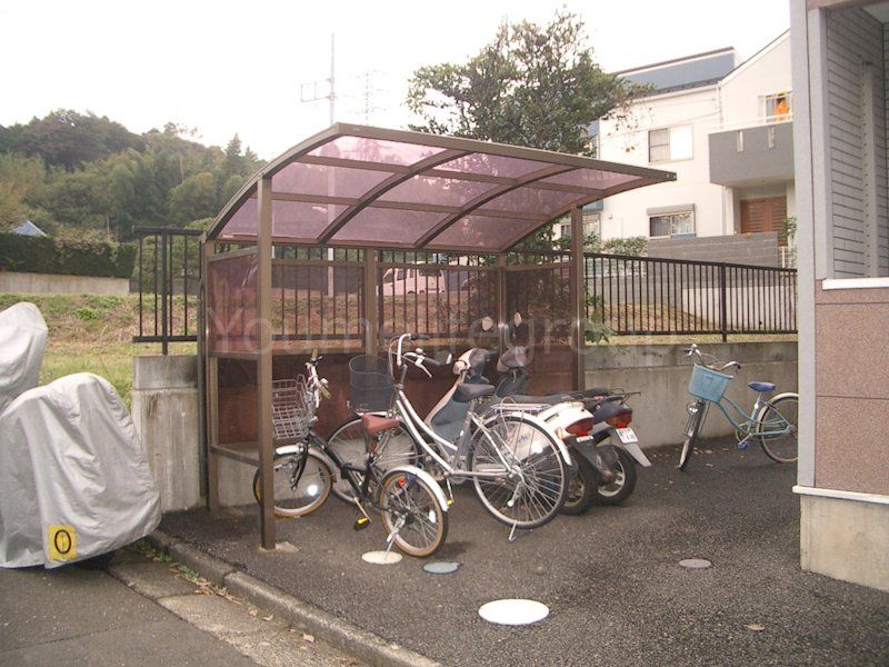 近くのクリエイトエス・ディー藤沢大庭店まで605m（徒歩8分）