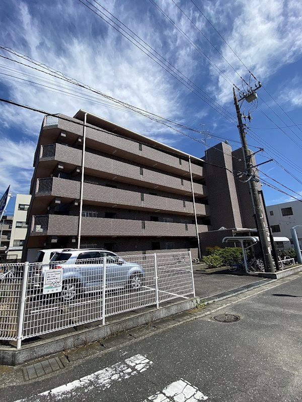 ファミーユ高座渋谷の外観画像