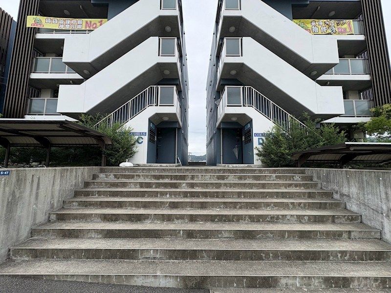 近くのセブンイレブン 平塚真田2丁目店まで311m(徒歩4分)