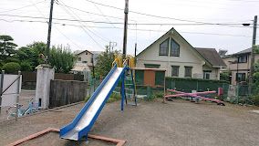 近くの秦野市役所 平沢児童館まで352m（徒歩5分）