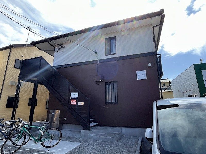 近くのローソンストア100 秦野南矢名店まで347m(徒歩5分)