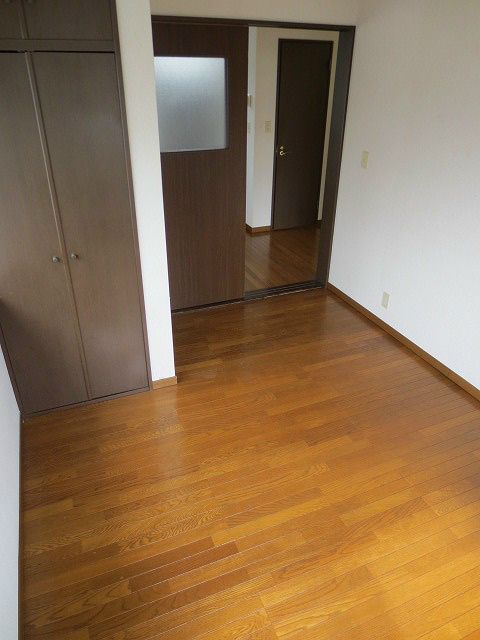 ベッドルーム