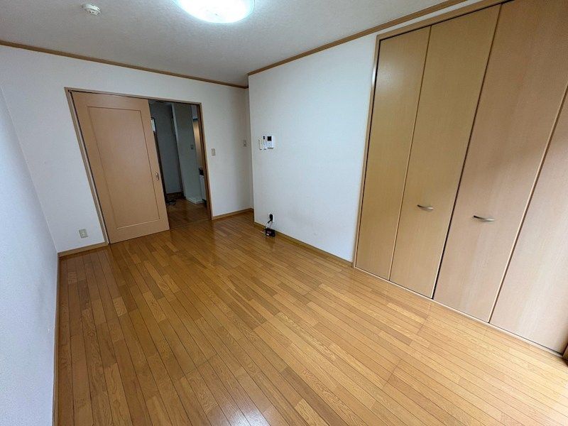 ベッドルーム