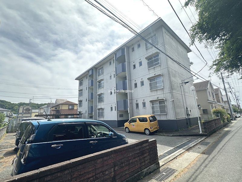 近くのセブンイレブン 大井町金子店まで381m（徒歩5分）