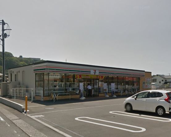 近くのセブンイレブン 大井町金子店まで337m（徒歩5分）