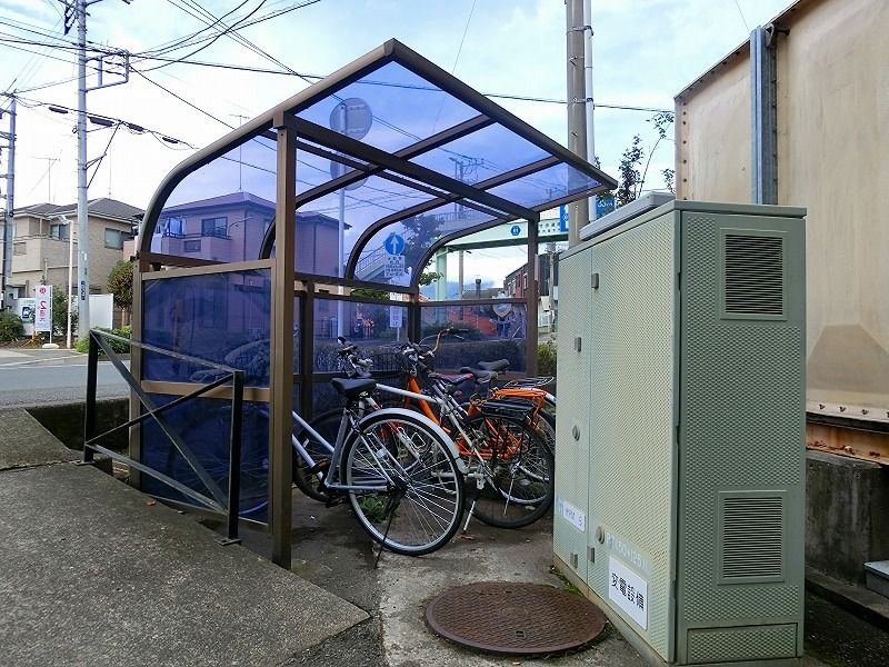 近くのセブンイレブン 伊勢原桜台小学校前店まで75m（徒歩1分）