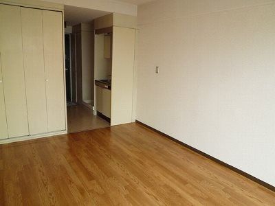 近くのLAWSON（ローソン） 厚木恩名一丁目店まで243m（徒歩4分）