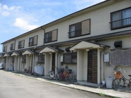 コンフォール栢山の外観画像