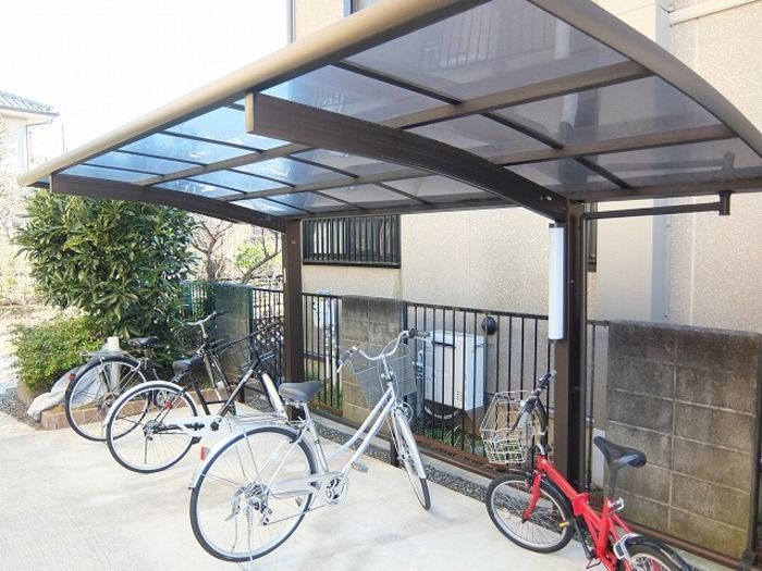 近くのローソン 秦野曽屋一丁目店まで580m（徒歩8分）