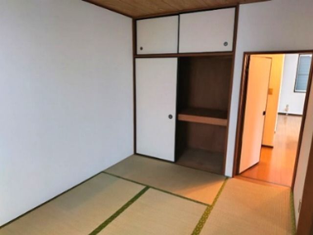 ベッドルーム