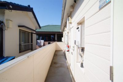 近くの八木記念病院まで1,005m（徒歩13分）