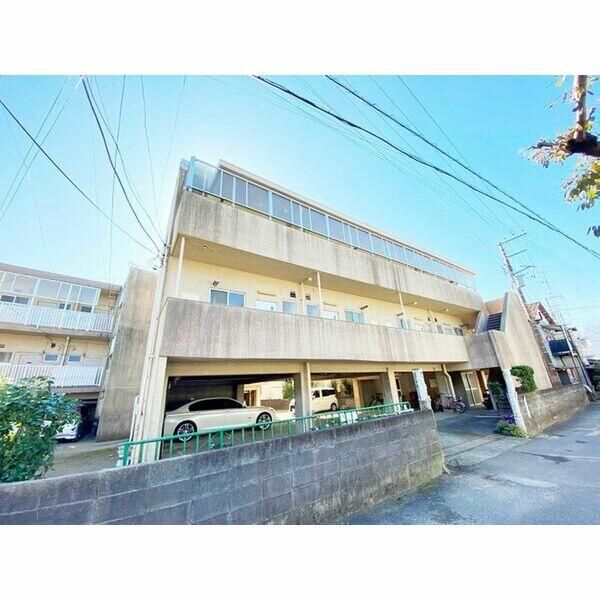 高橋マンションA棟の外観画像