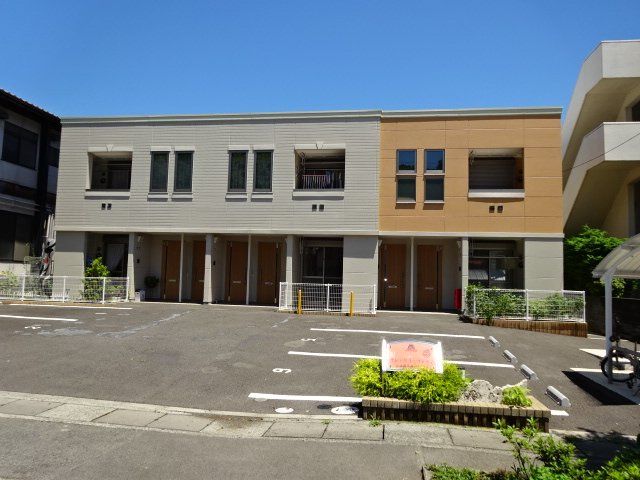 オレンジユニヴァリィの外観画像