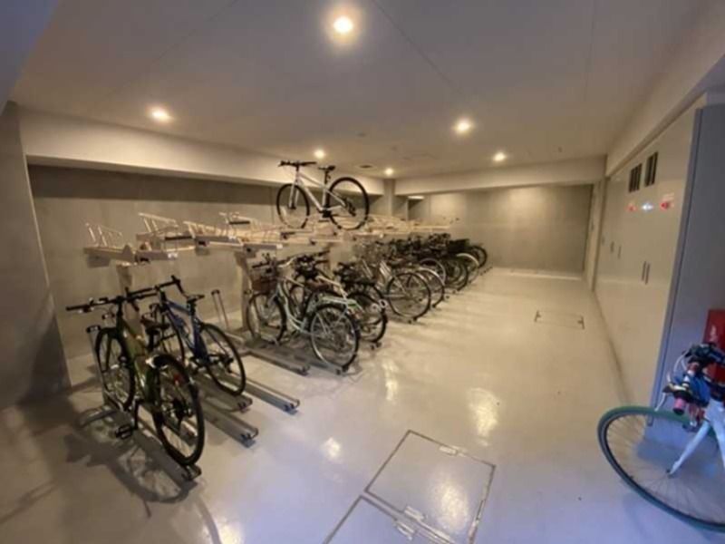 近くのサンドラッグ 伊勢原店まで124m（徒歩2分）