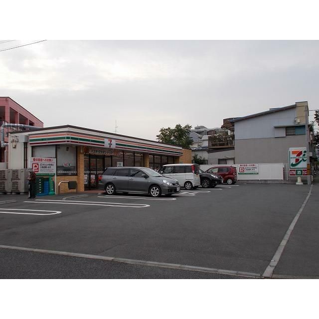 近くのセブンイレブン藤沢本町2丁目店まで60m（徒歩1分）