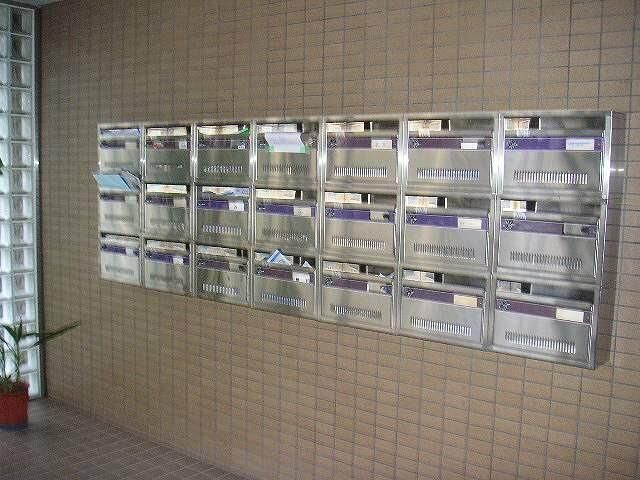 近くの全日食チェーン戸塚汲沢店まで572m（徒歩8分）