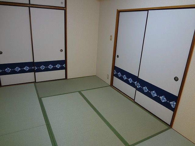 ベッドルーム