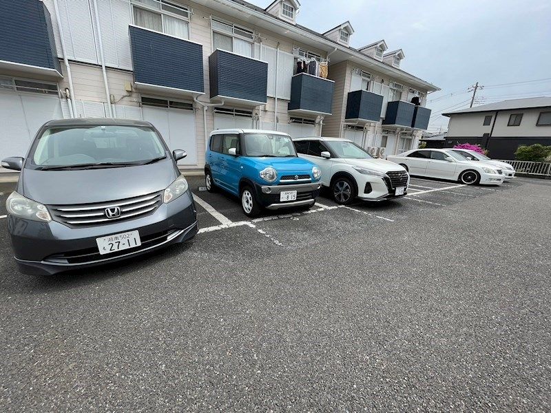 近くのそうてつローゼン湘南台店まで359m(徒歩5分)