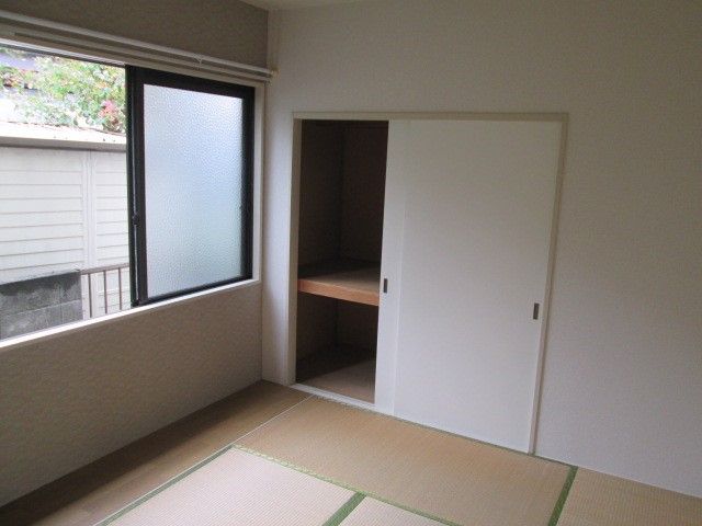 ベッドルーム