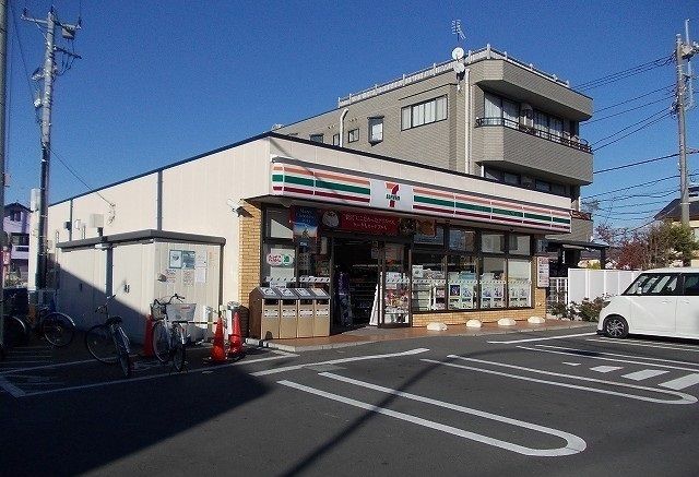 近くのセブンイレブン飯田岡店まで400m（徒歩5分）