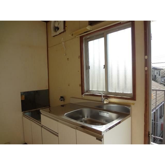 近くの平塚市民病院まで1,745m（徒歩22分）