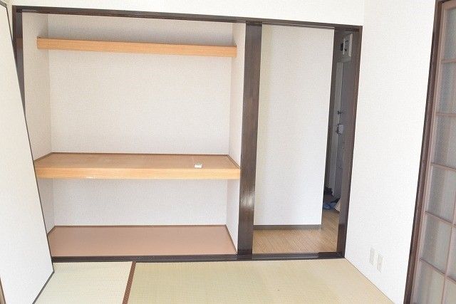 ベッドルーム