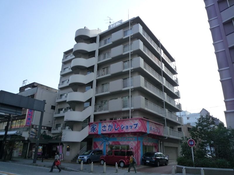 ファミリオン本厚木の外観画像