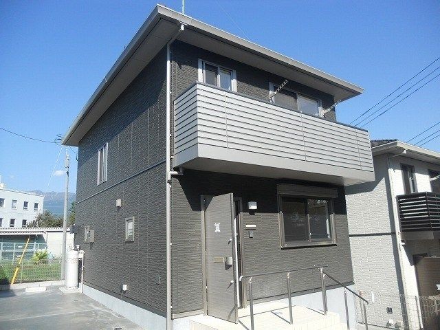 シャルールIIの外観画像