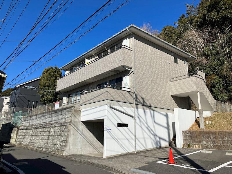 サン・フォレスト名瀬の外観画像