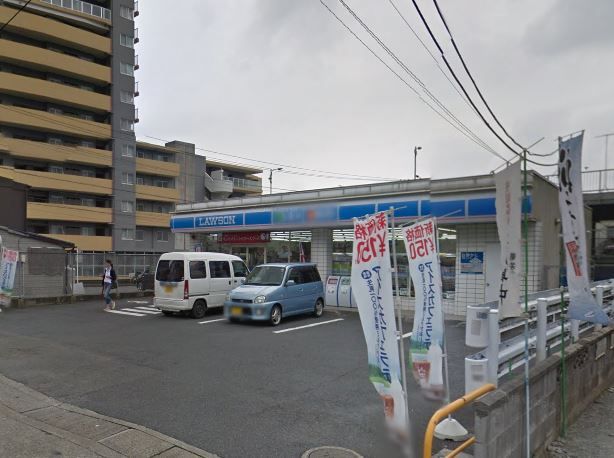 近くのローソンプラス 座間駅前店まで179m（徒歩3分）