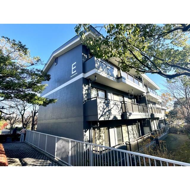 VILLAGE森の里E棟の外観画像
