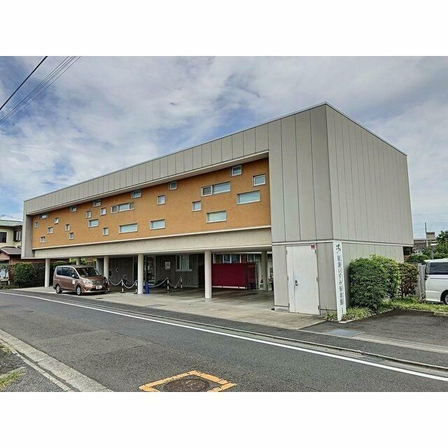 近くの綾瀬いずみ保育園まで73m（徒歩1分）