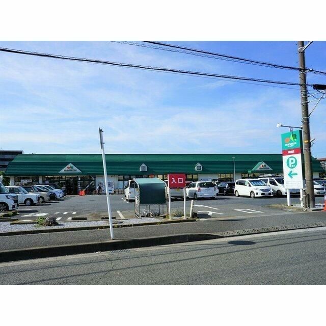 近くのマルエツ綾瀬店まで1,100m（徒歩14分）