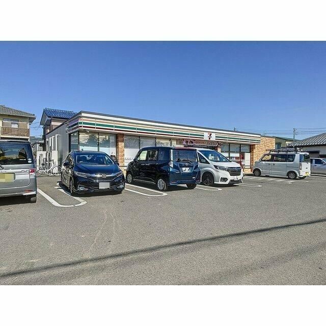 近くのセブンイレブン　綾瀬上土棚北三丁目店まで350m（徒歩5分）