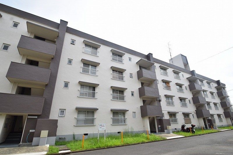 伊勢原 10号棟の外観画像