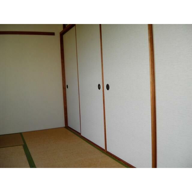 ベッドルーム